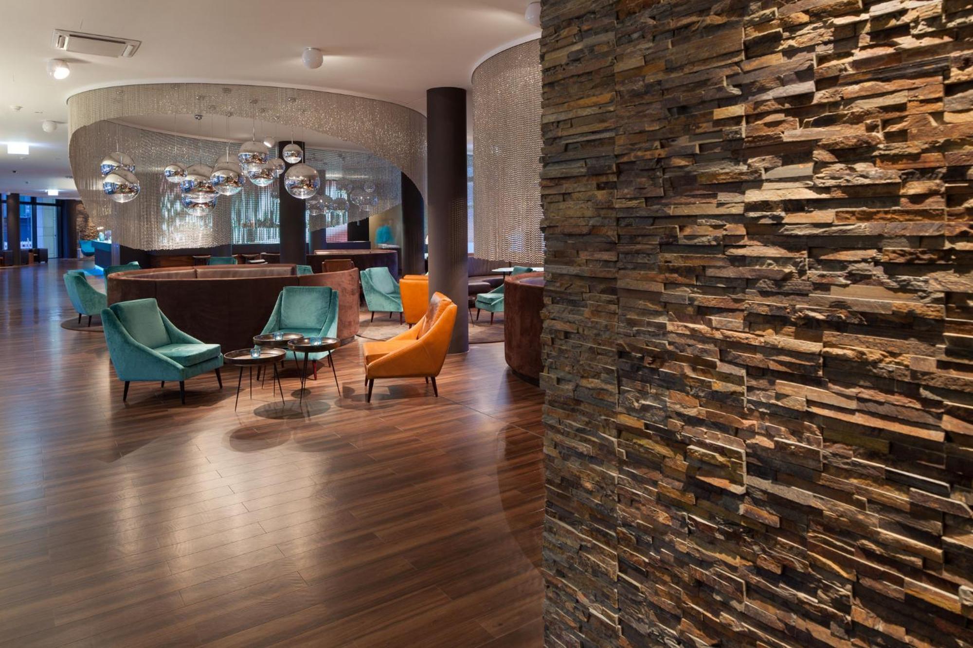 One Frankfurt Messe Hotel 3*