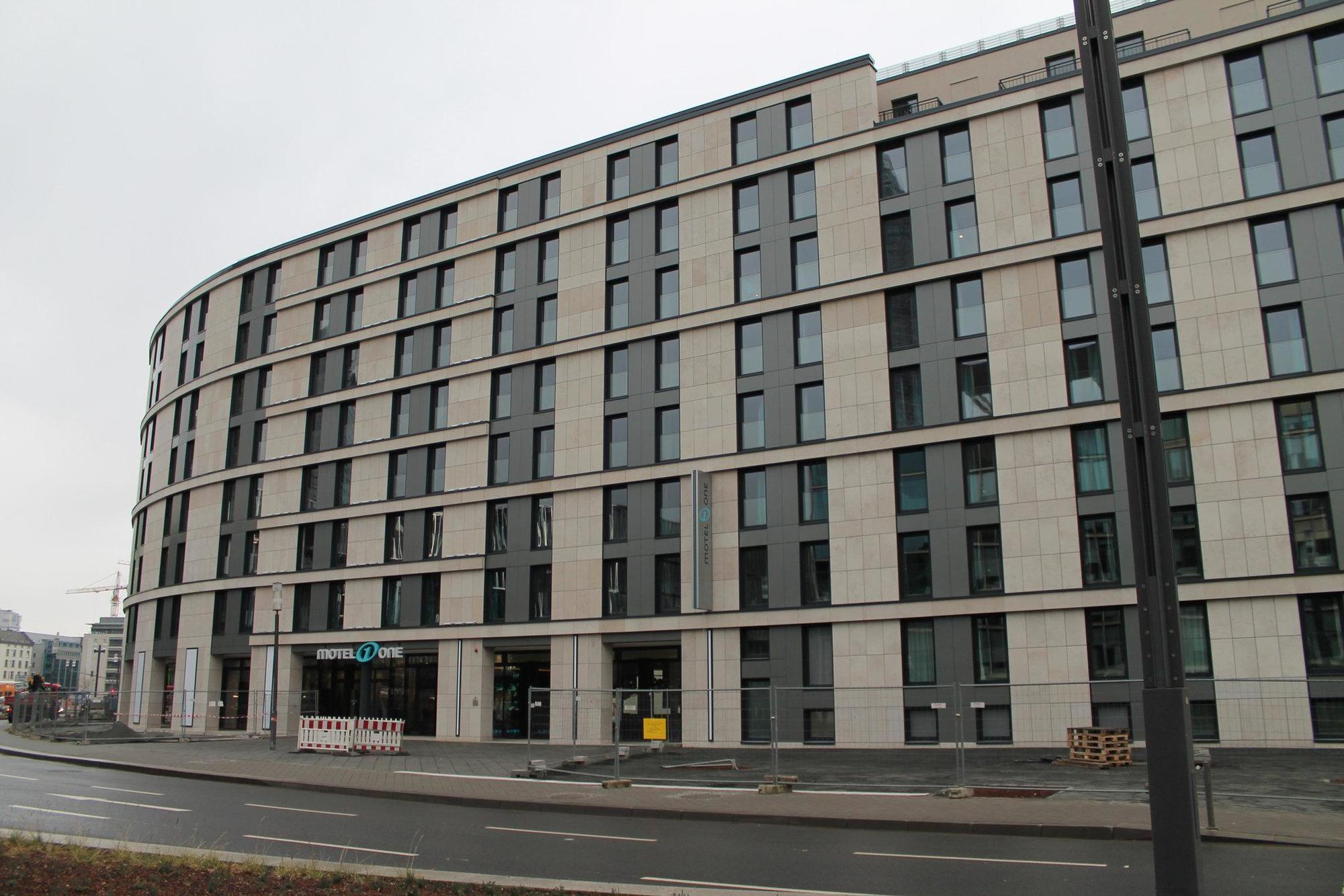 Hotel One Frankfurt Messe 3*